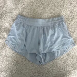 Lululemon hotty hot shorts 2.5 inch